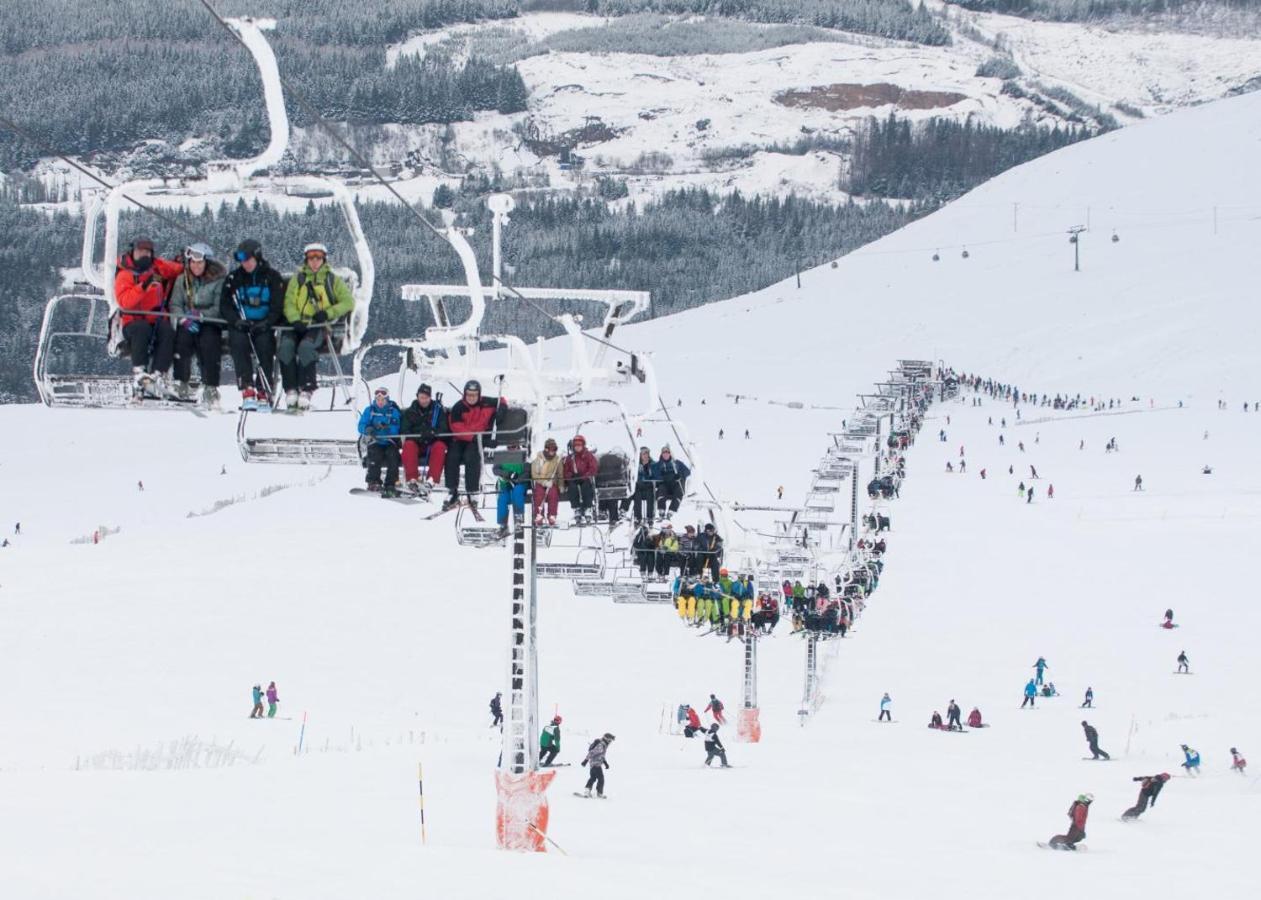 The Base Camp Hotel, Nevis Range Fort William Exteriér fotografie