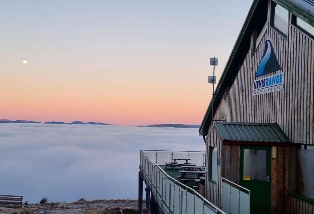 The Base Camp Hotel, Nevis Range Fort William Exteriér fotografie